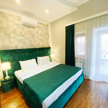 Hotel Orange Κουτάισι Εξωτερικό φωτογραφία