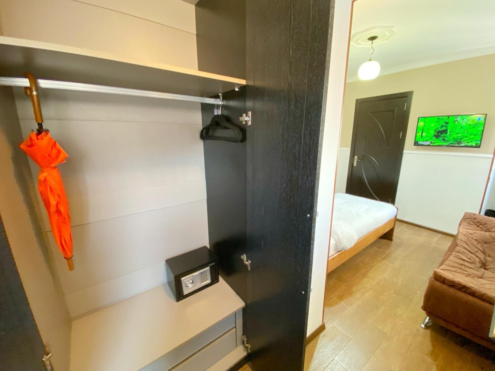 Hotel Orange Κουτάισι Εξωτερικό φωτογραφία